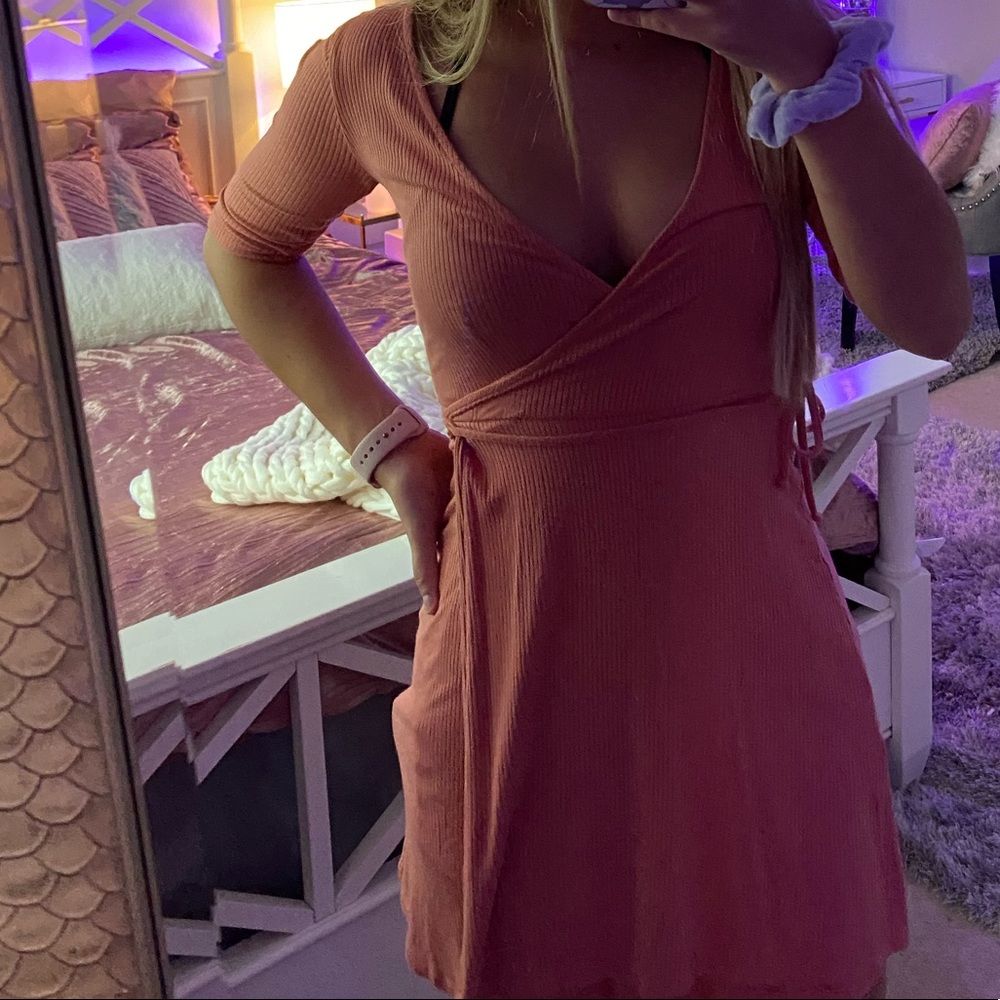 Dress - Picture 2 of 3